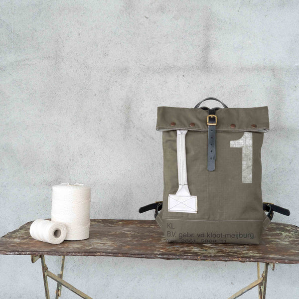 The 1/1 Collection - nº 68